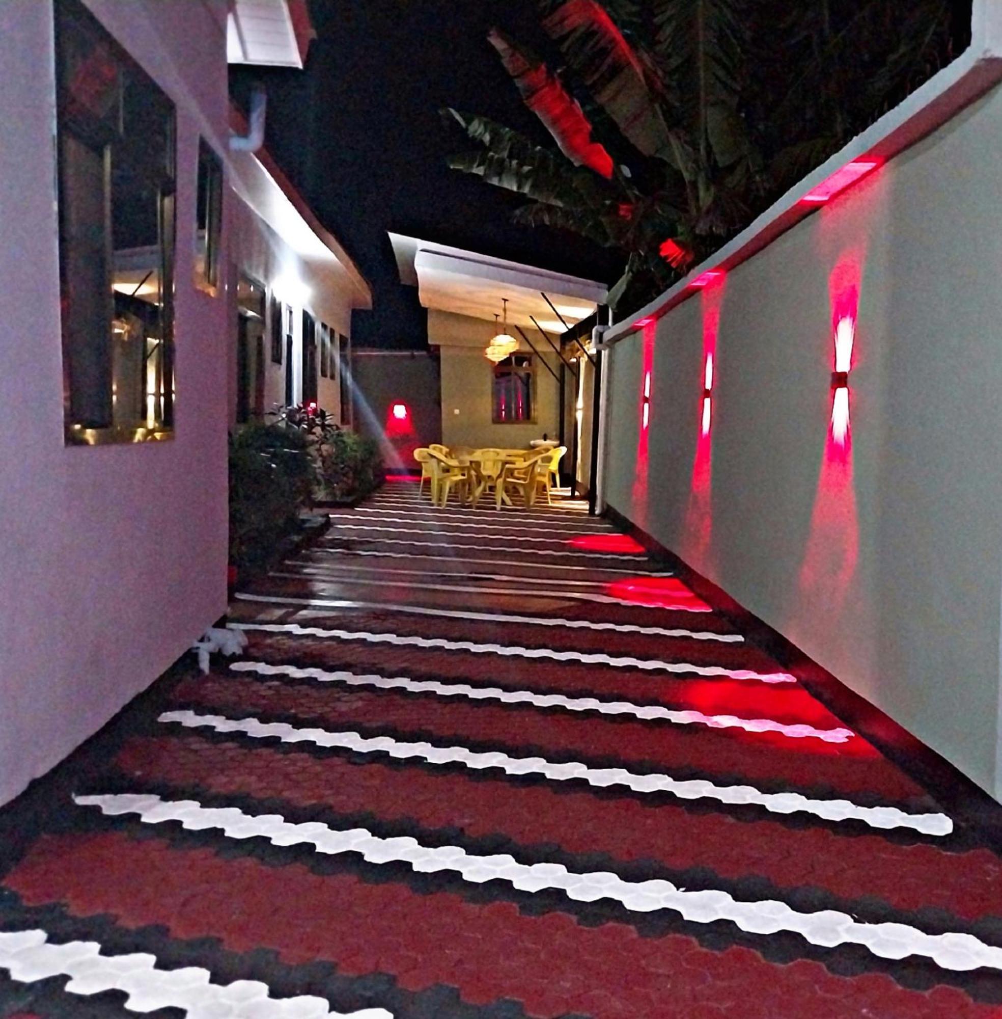 California Lodge 巴加莫约 外观 照片